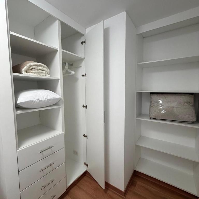 Centric, modern, new 2 bedroom, 4 beds, 2 bath, ocean view - Apartamento de 2 dormitorios - 2