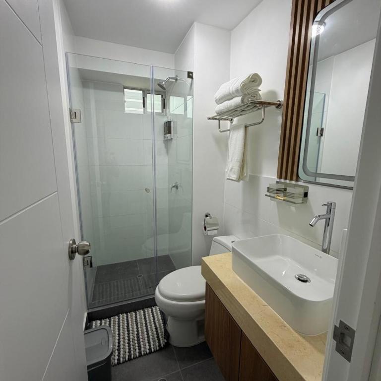Centric, modern, new 2 bedroom, 4 beds, 2 bath, ocean view - Apartamento de 2 dormitorios - 5