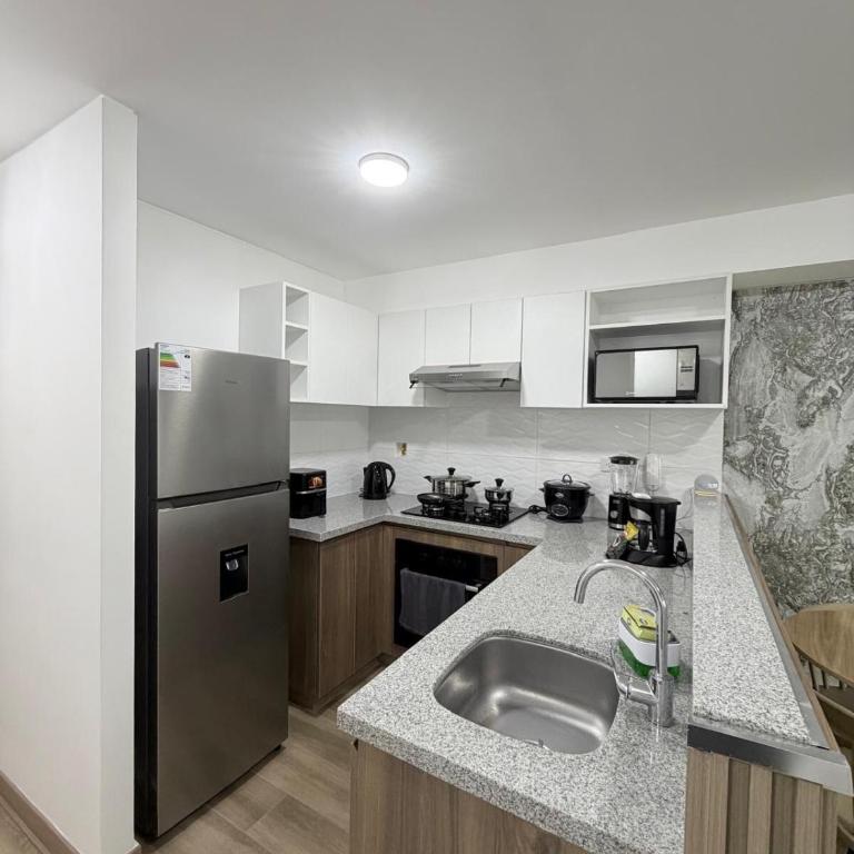 Centric, modern, new 2 bedroom, 4 beds, 2 bath, ocean view - Apartamento de 2 dormitorios - 6