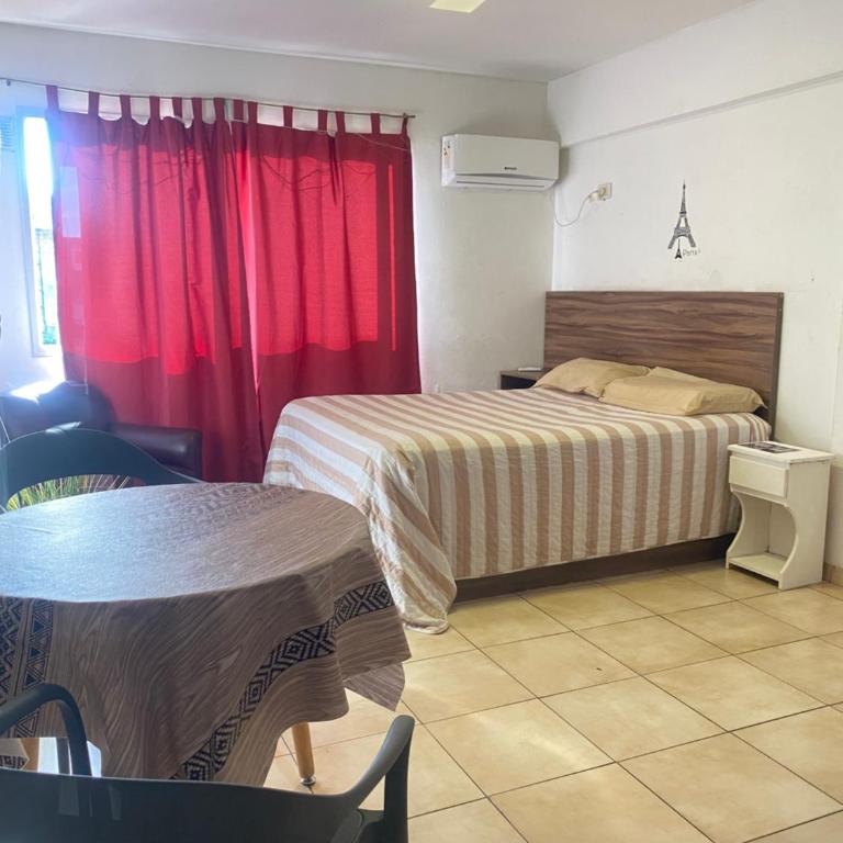 Celeste y Blanco - One-Bedroom Apartment - 7