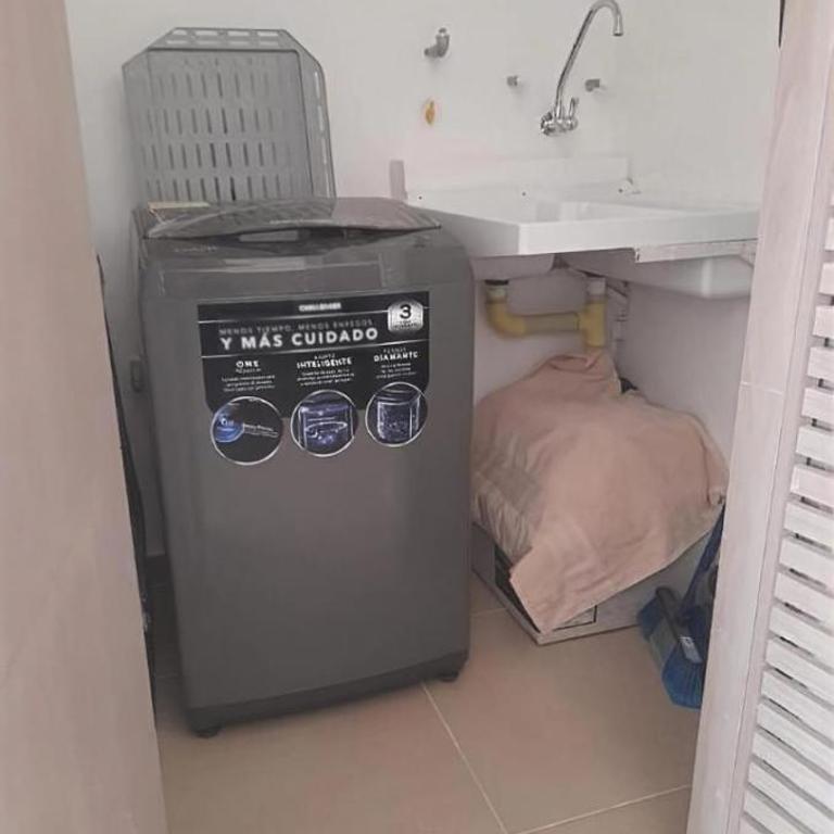 Apartamento Nuevo santa marta cerca al aeropuerto - Three-Bedroom Apartment - 6