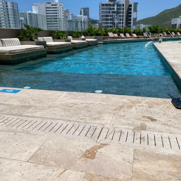 Apartamento Resort Con Terraza y Vista A La Piscina Santa Marta, Rodadero Sur - Apartamento - 36