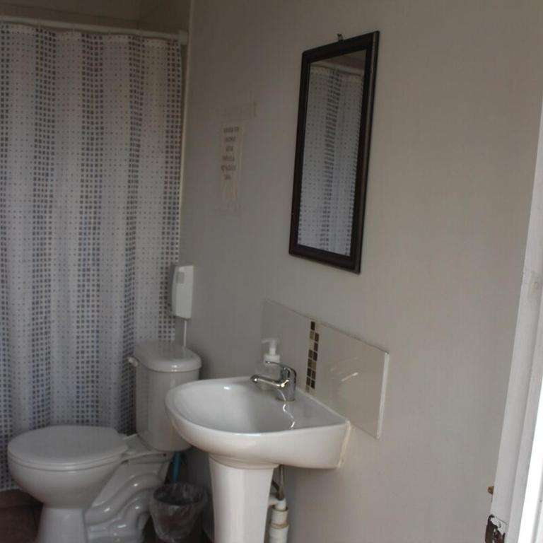 Hab Simple cerca del Aeropuerto con Baño Compartido - Habitación Individual con baño compartido - 5