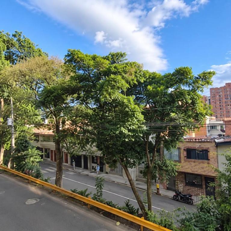 Casa Clásica con balcón, Centro Medellín, Casa Villa - Apartamento de 3 dormitorios - 5