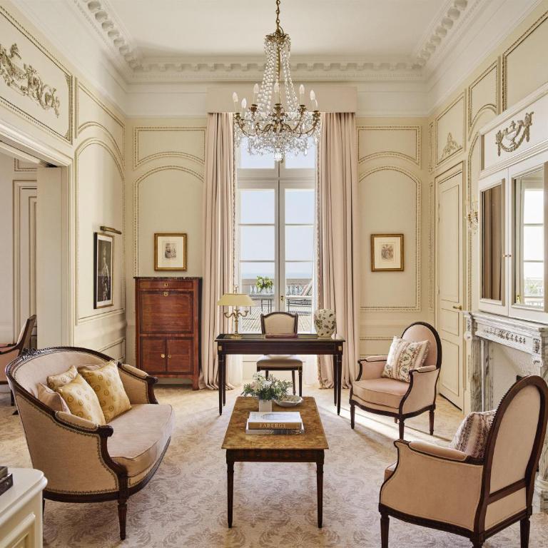 Hôtel du Palais Biarritz, in The Unbound Collection by Hyatt - Suite Impériale - 2