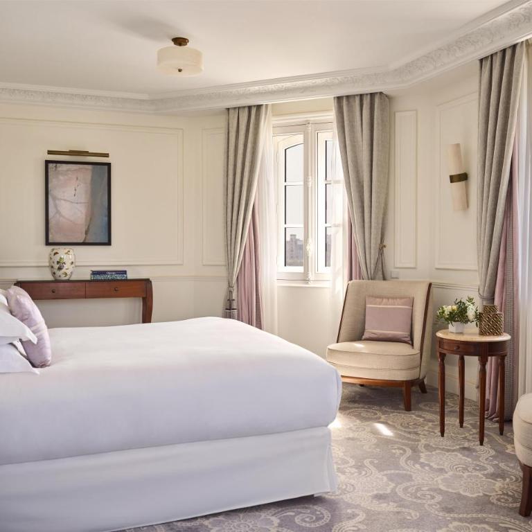 Hôtel du Palais Biarritz, in The Unbound Collection by Hyatt - Suite Impériale - 4