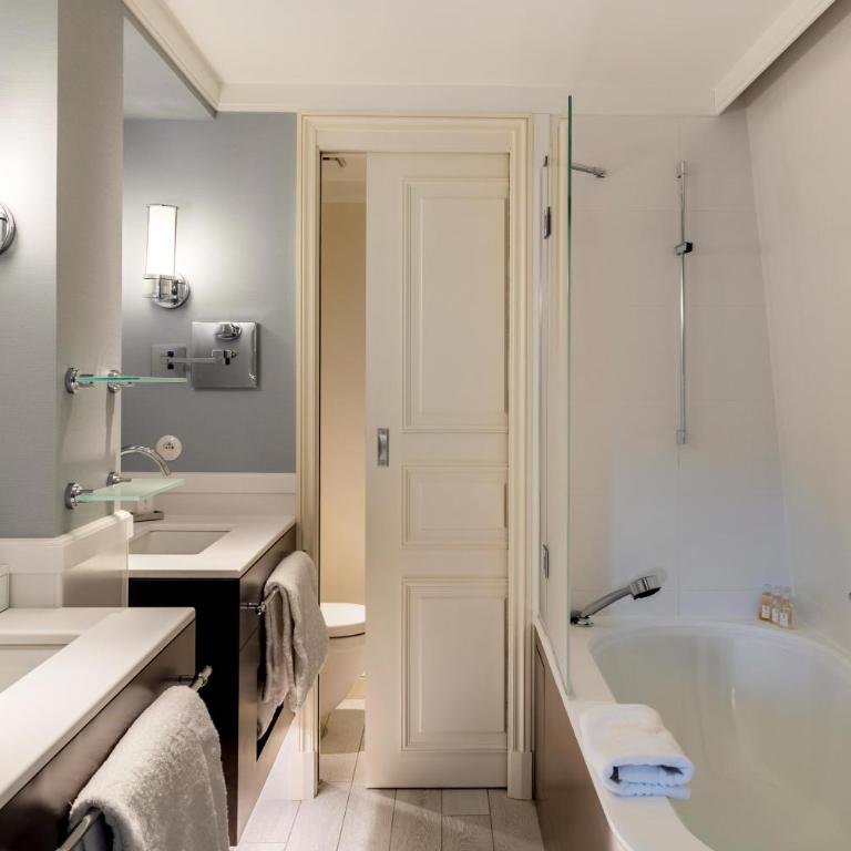 Hôtel du Palais Biarritz, in The Unbound Collection by Hyatt - Suite sur le Toit - 5
