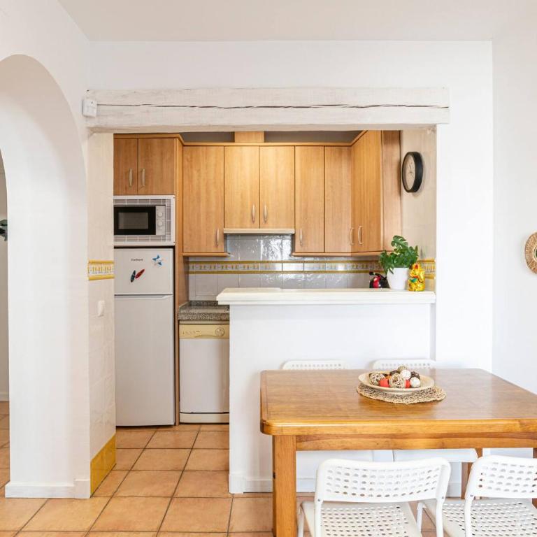 Apartamento con Patio Andaluz - Playa y Centro - Apartment mit 1 Schlafzimmer und Terrasse - 14
