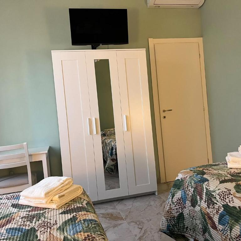 L'Elefante Saggio Meditation Rooms - Camera Familiare - 12
