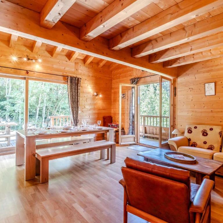 CHALET LES MYRTILLES - LE CHINAILLON - SECTEUR OUTALAYS - 10 personnes - Maison 4 Chambres - 10