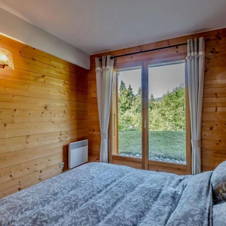 CHALET LES MYRTILLES - LE CHINAILLON - SECTEUR OUTALAYS - 10 personnes - Maison 4 Chambres - 20
