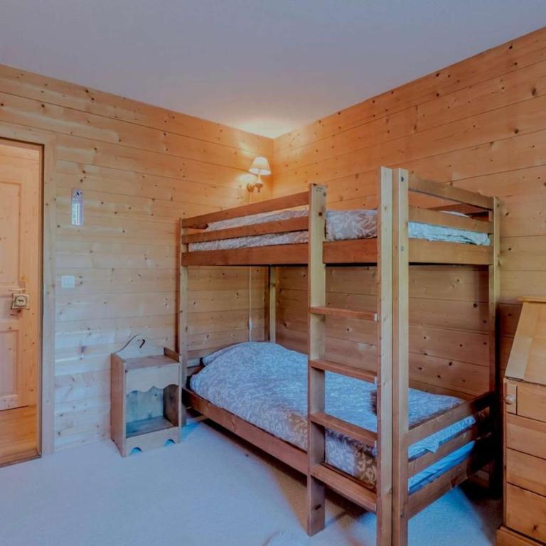 CHALET LES MYRTILLES - LE CHINAILLON - SECTEUR OUTALAYS - 10 personnes - Maison 4 Chambres - 22