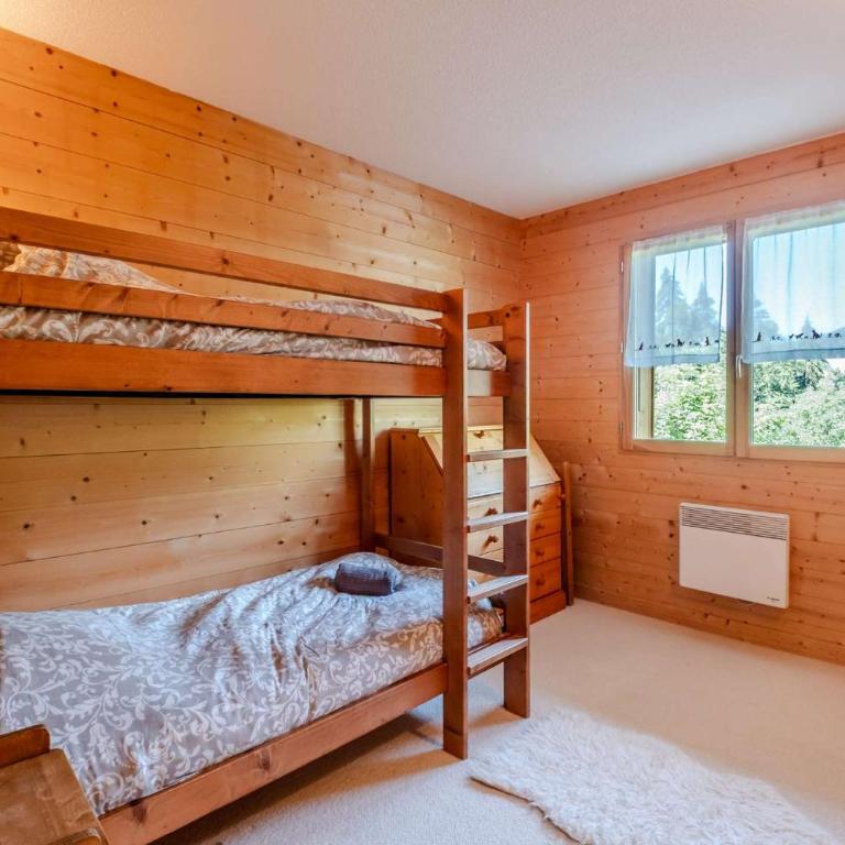 CHALET LES MYRTILLES - LE CHINAILLON - SECTEUR OUTALAYS - 10 personnes - Maison 4 Chambres - 23
