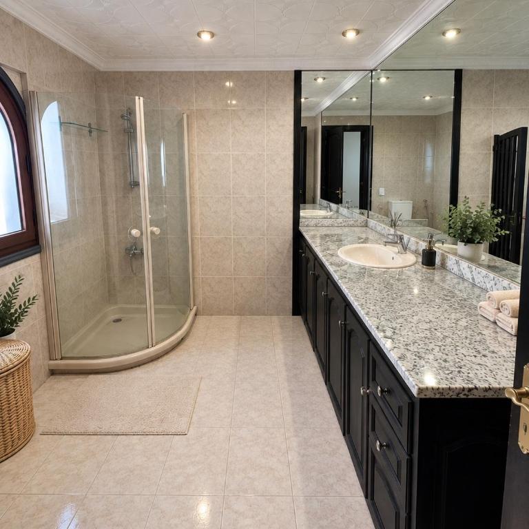 Large Villa in Maspalomas with Huge Private Pool, Jacuzzi & Gym - Villa avec Piscine Privée - 39