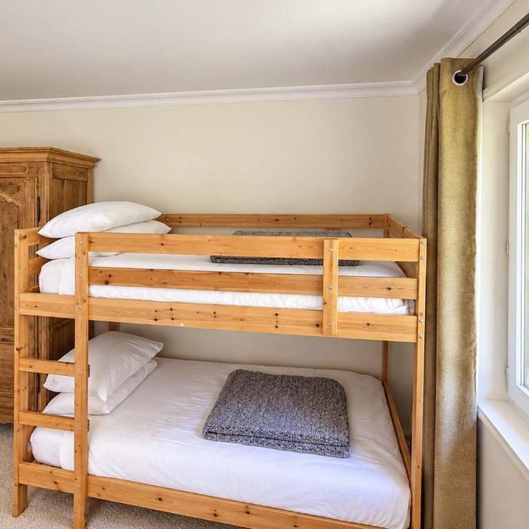 Beautiful Spacious chalet - Ideal for Families and Groups - Chalet - 28