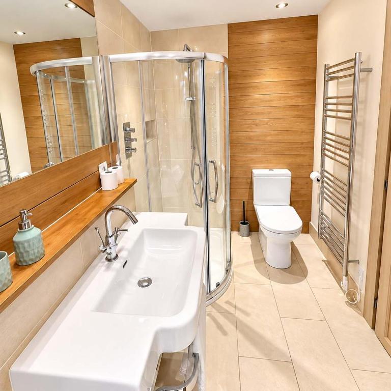 Beautiful Spacious chalet - Ideal for Families and Groups - Chalet - 41