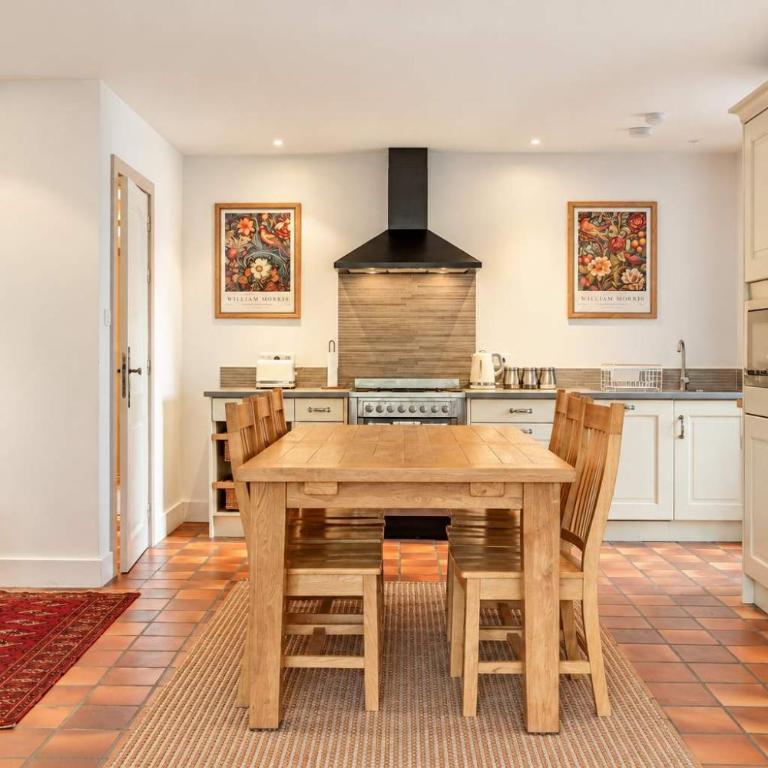 Beautiful Spacious chalet - Ideal for Families and Groups - Chalet - 25