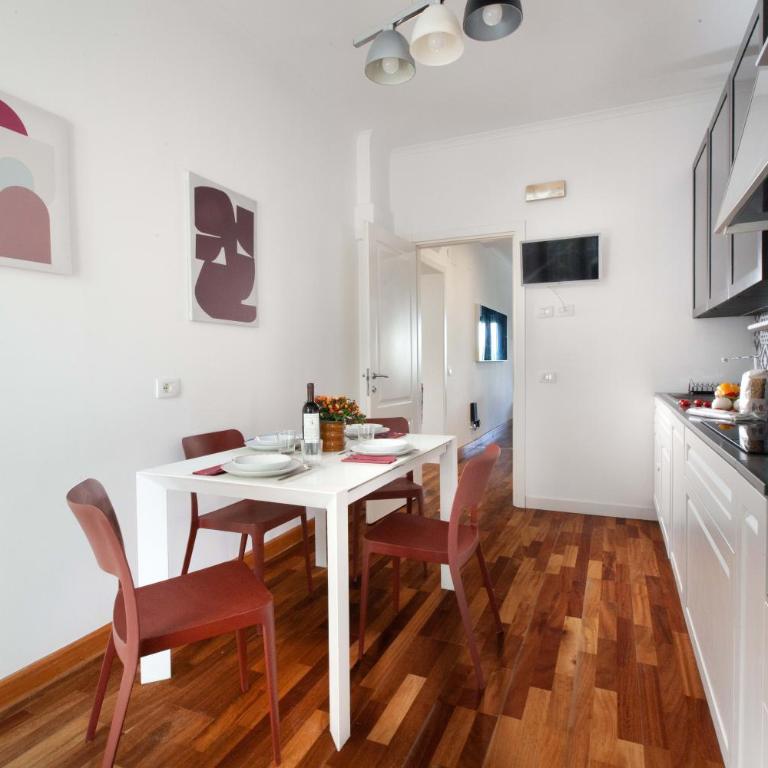 Estate4Home - Aranci 33 Guest House - Three-Bedroom Deluxe Apartment - 9
