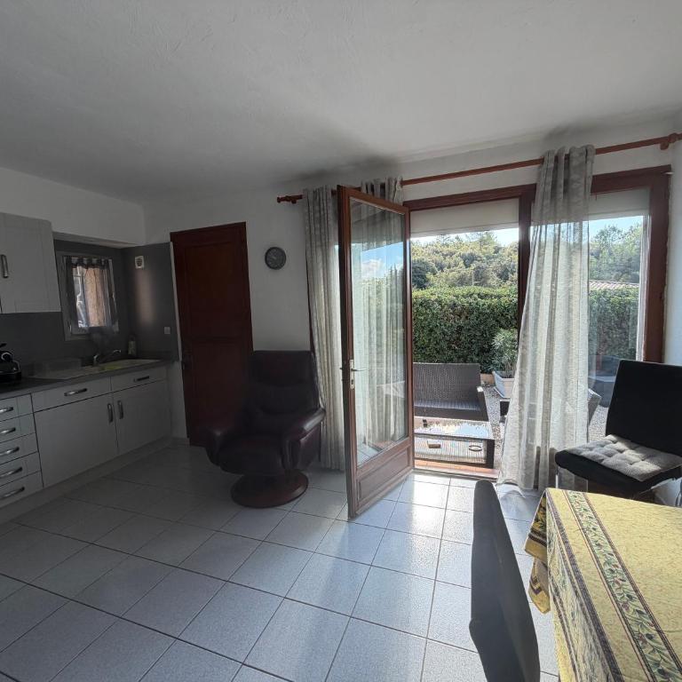 Appartement 4 personnes bas de villa - Appartement 1 Chambre - 6