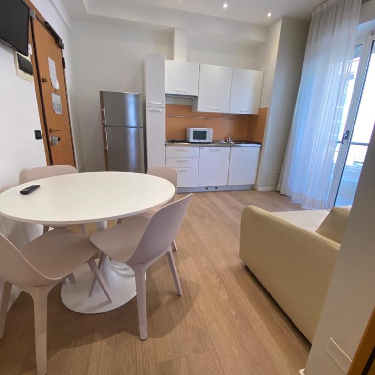 Residence Aida - Appartamento con 1 Camera da Letto e Balcone - 2