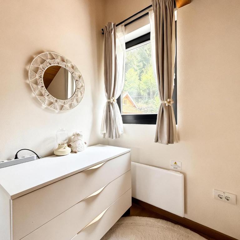 Gorska Vila - Brvnara sa 3 Spavaće Sobe - 84