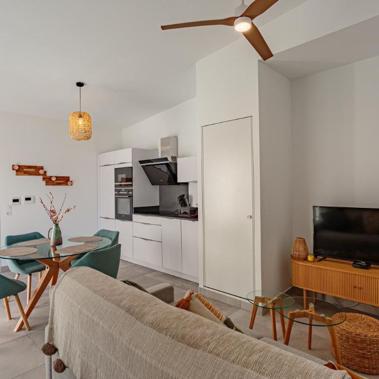KOULOU Bel appartement neuf au cœur de Chiberta - Appartement 1 Chambre - 6