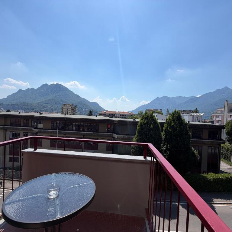 Lake Como 5 min - Lecco Station at 2' - Wifi - One-Bedroom Apartment with Terrace - 3
