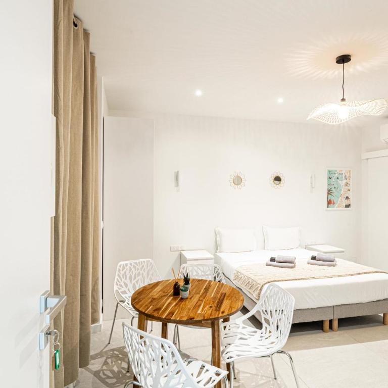MERO ANT - Stunning studio for 2 people 200m from Croisette - Studio avec Lit Queen-Size - 1