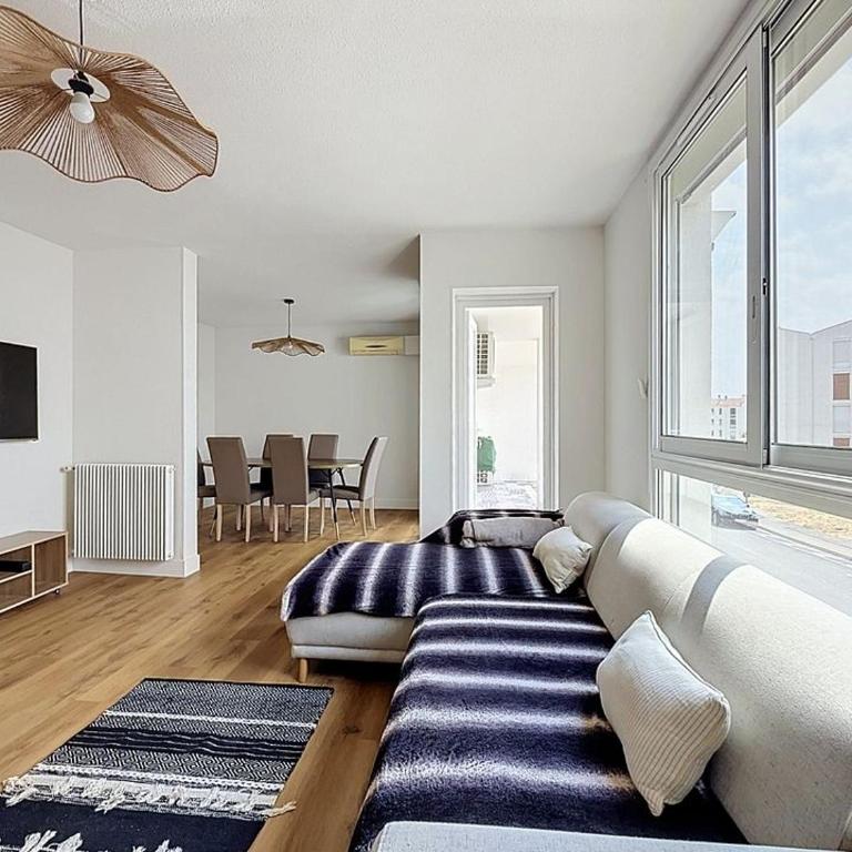 Appartement 102m2 rénové avec 3 chambres et balcons wifi - Apartment mit 1 Schlafzimmer - 20