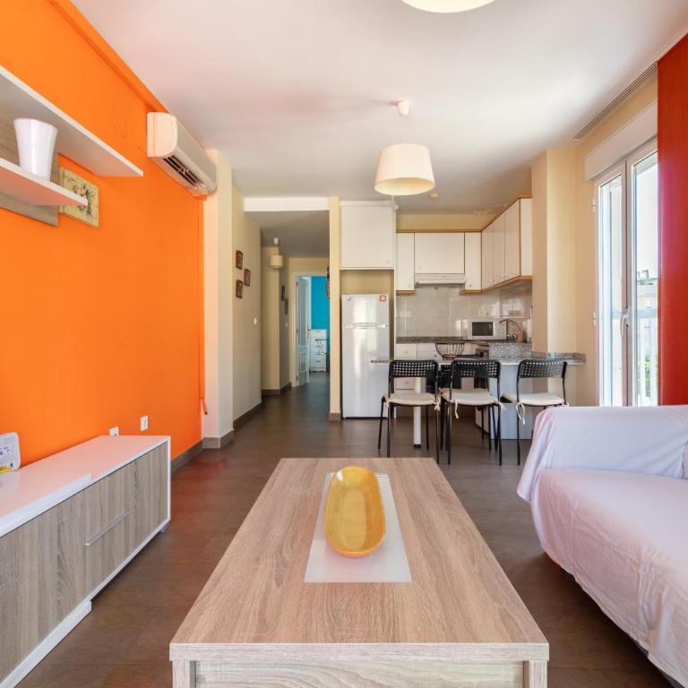 Global Vacacional, Bonito estudio con balcon esquinero cerca de la playa, Canet de Berenguer - Apartment - 3