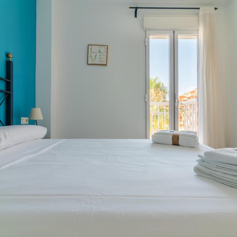 Global Vacacional, Bonito estudio con balcon esquinero cerca de la playa, Canet de Berenguer - Apartment - 5