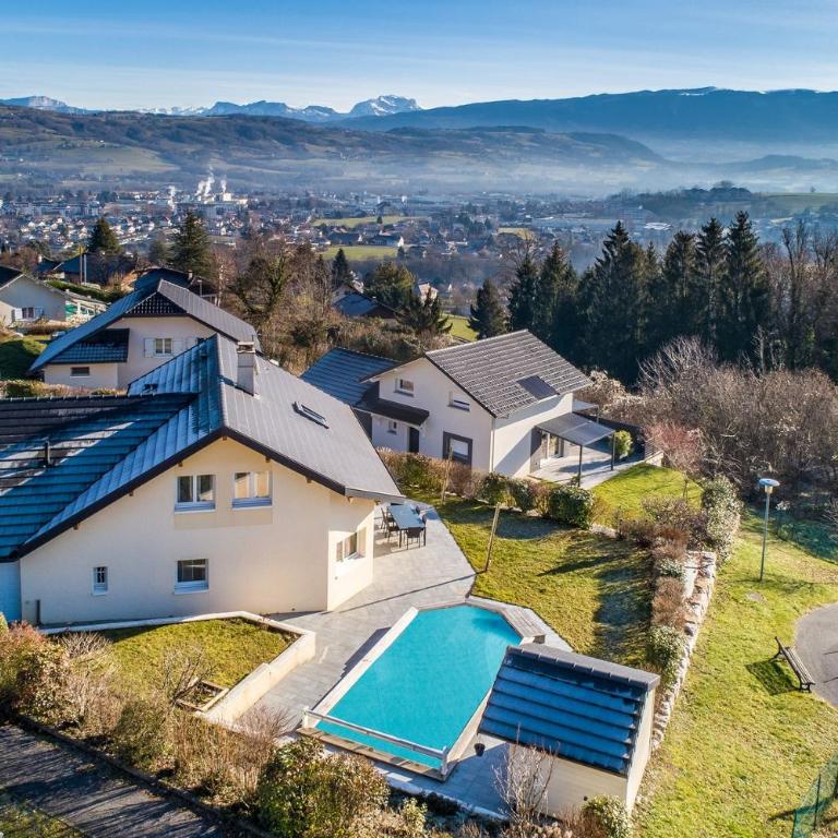 Maison avec piscine 8 couchages entre Annecy et Aix les bains - Maison 4 Chambres - 1