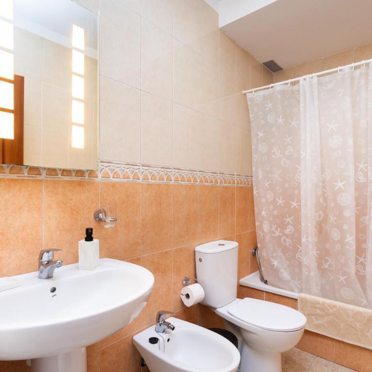 TenoHomes Icod Comfort & Private Garage - Apartamento de 2 dormitorios - 17