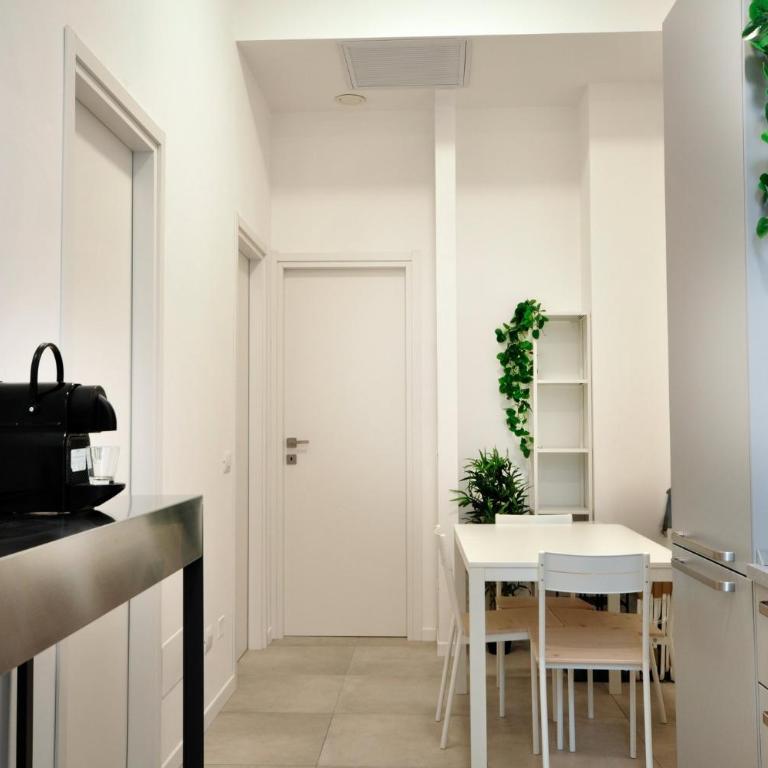 8 Bedrooms & 8 Bathrooms - Milan Certosa - Apartamento - 1