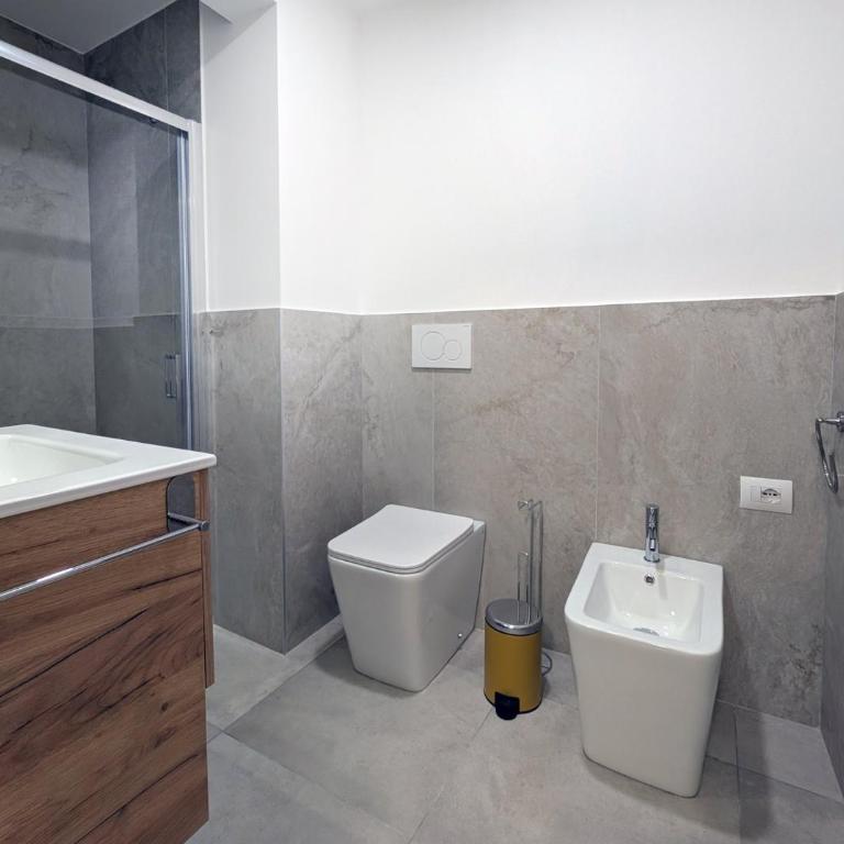 8 Bedrooms & 8 Bathrooms - Milan Certosa - Apartamento - 16