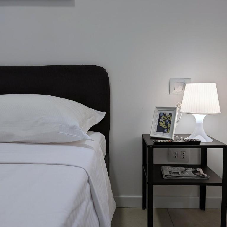 8 Bedrooms & 8 Bathrooms - Milan Certosa - Apartamento - 33