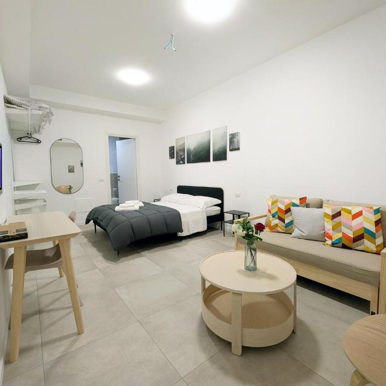 8 Bedrooms & 8 Bathrooms - Milan Certosa - Apartamento - 35