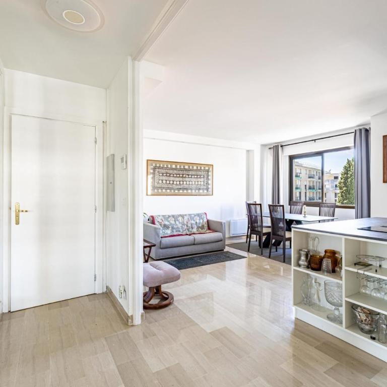 9 CAN - City center apartment 50m Croisette - Appartement 1 Chambre Deluxe - Vue sur Ville - 16