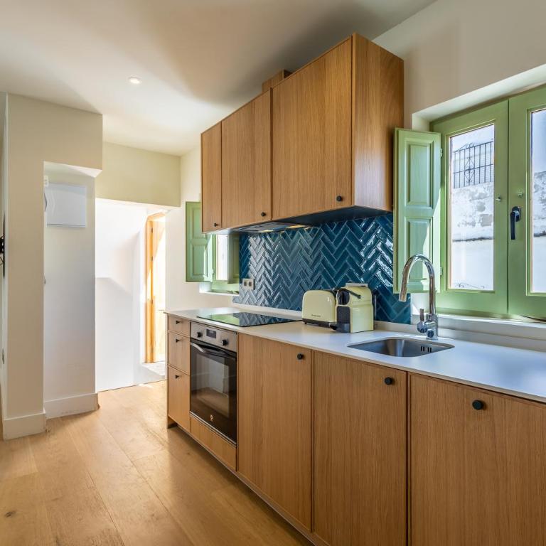 Encanto, casco histórico y pequeña piscina privada - Apartamento de 2 dormitorios con piscina privada - 21