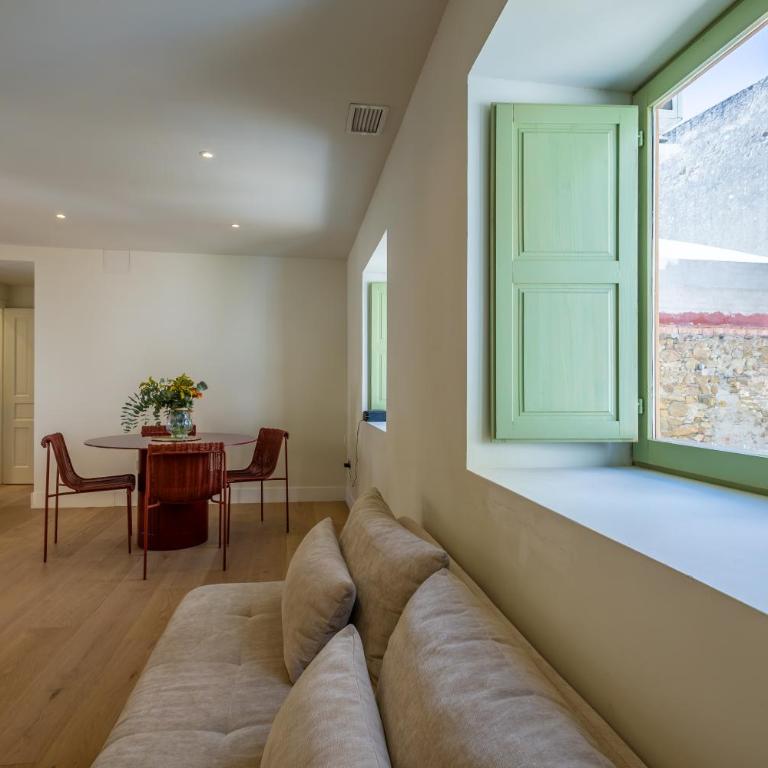 Encanto, casco histórico y pequeña piscina privada - Apartamento de 2 dormitorios con piscina privada - 20
