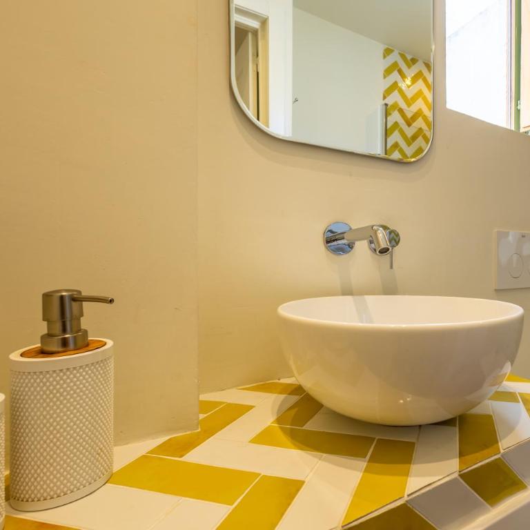 Encanto, casco histórico y pequeña piscina privada - Apartamento de 2 dormitorios con piscina privada - 36
