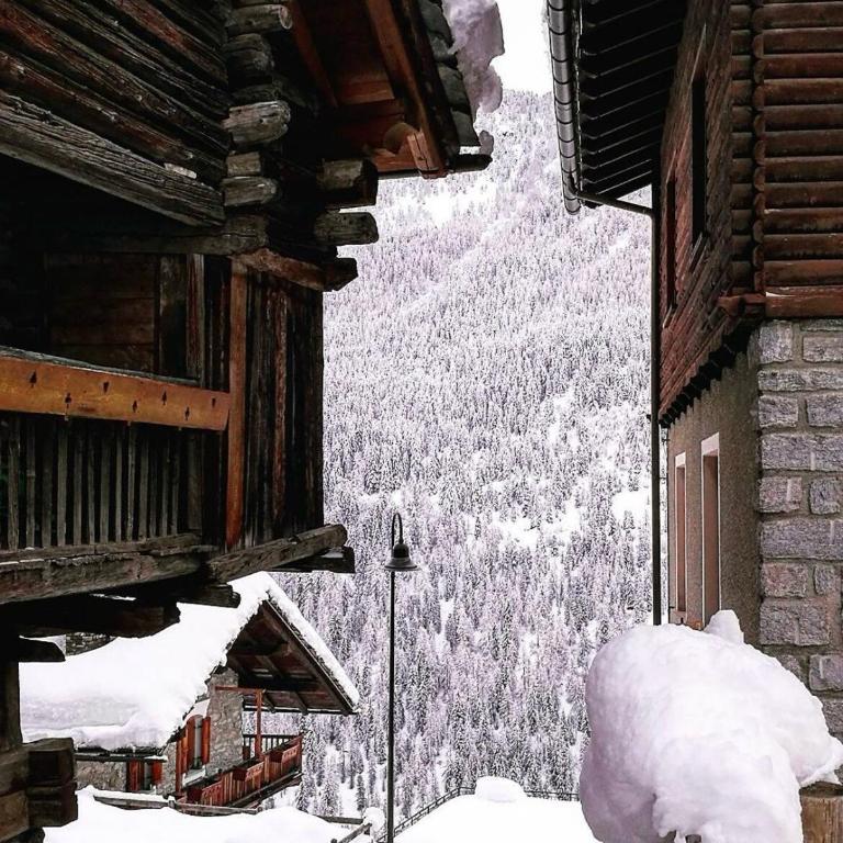 The chalet in the village between Champoluc and Antagnod - Casa con 3 Camere da Letto - 57