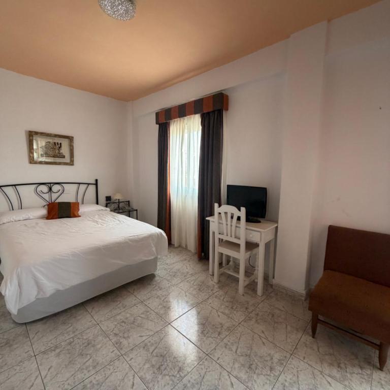 Hotel Tanausu - Habitación Estándar - 1 cama grande - 5