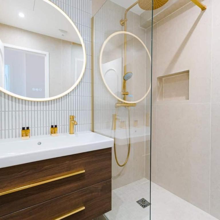 Louvre Palace Apartments - Appartement - 5
