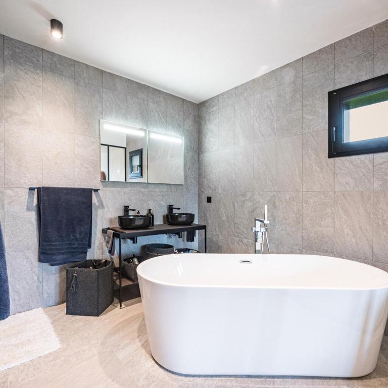 Chalet de prestige, vue montagne - 10 pers. - Chalet 3 Chambres - 18