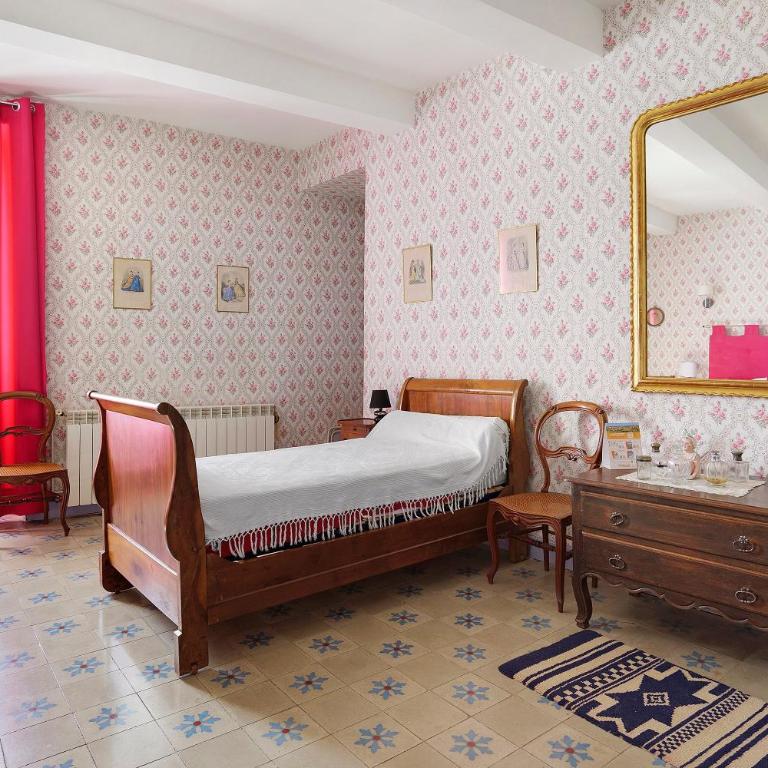 Le Chapitre - Chambre Triple - Vue sur Jardin - 11