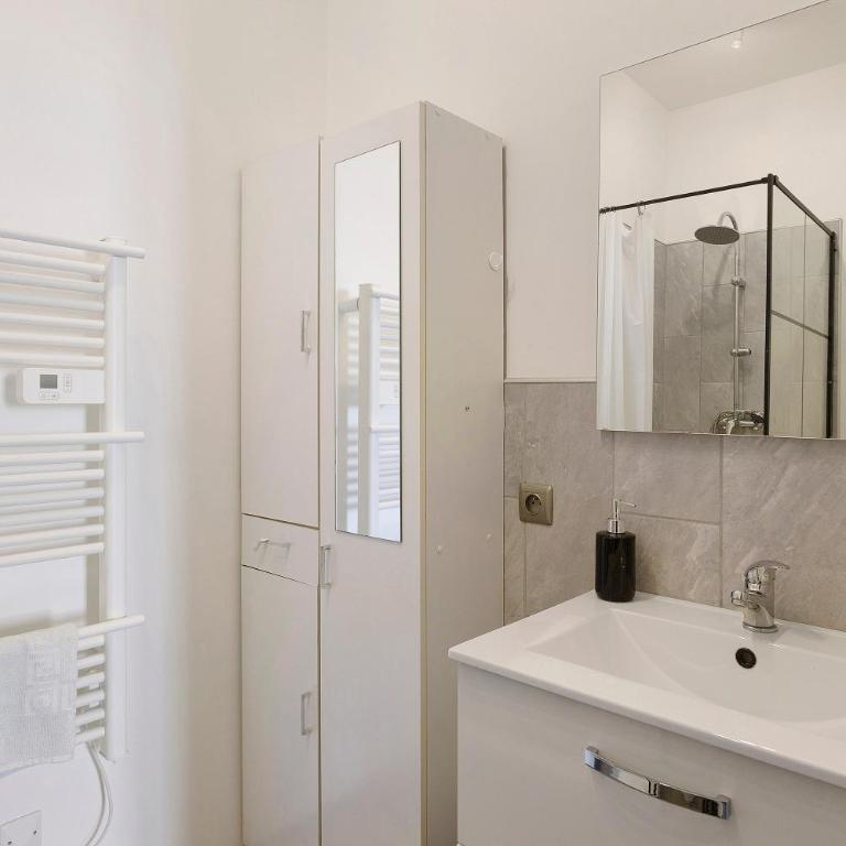 Le Chapitre - Chambre Triple - Vue sur Jardin - 9