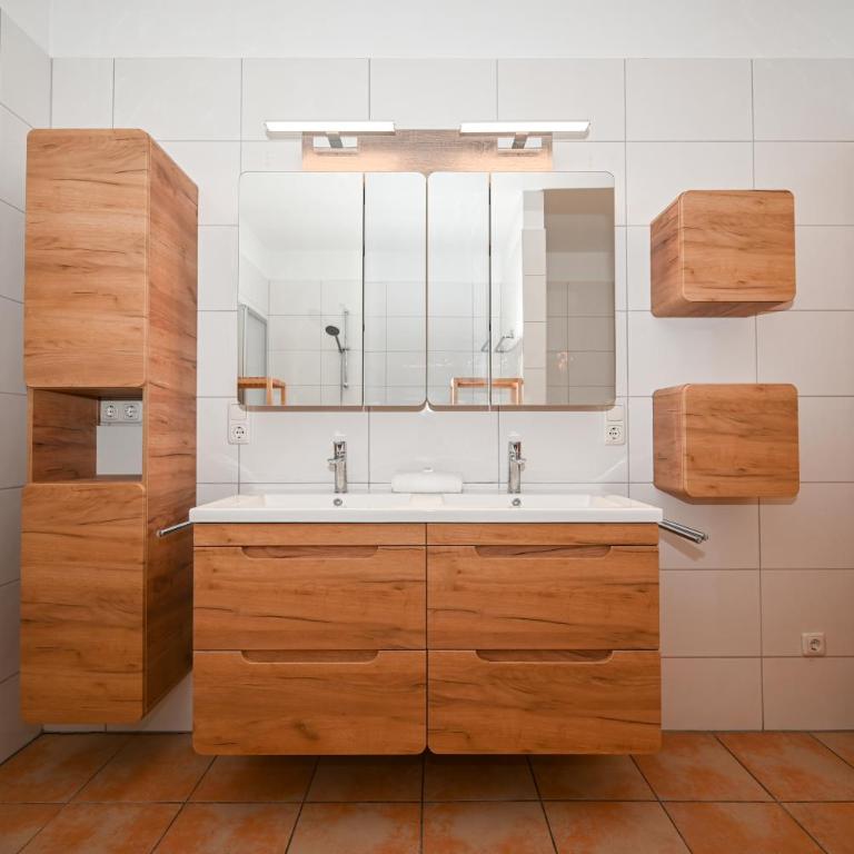 All Seasons Lodge by All in One Apartments - Penthouse Apartment mit Balkon und Bergblick - 9