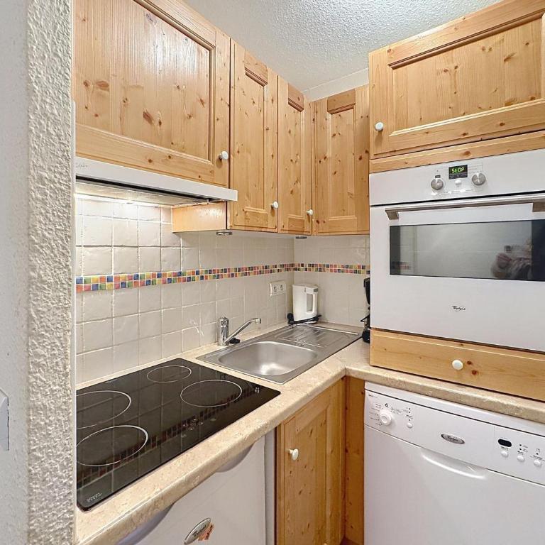Joli 2 pièces cabine 6 pers., ski aux pieds, exposé sud - One-Bedroom Apartment - 7