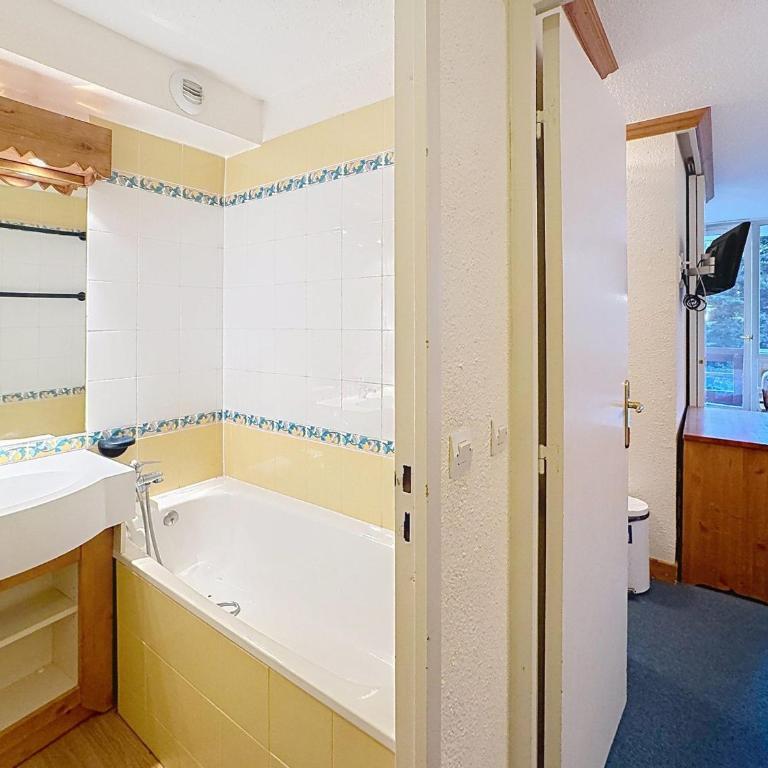Joli 2 pièces cabine 6 pers., ski aux pieds, exposé sud - One-Bedroom Apartment - 13